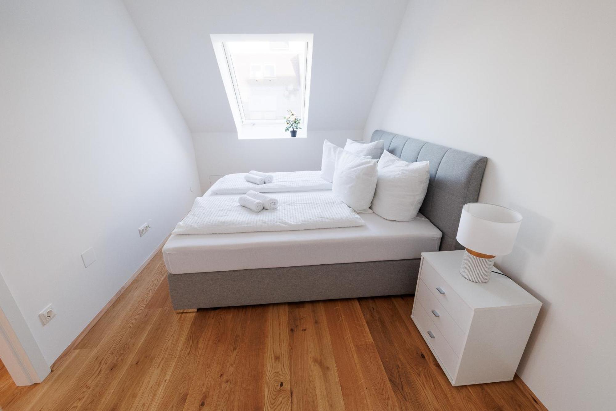 Symphony Apartments 40 - Modern Loft With Terrace And Grill In Central Location Viena Exterior foto